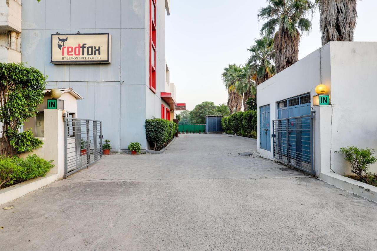 Red Fox By Lemon Tree Hotels, East Delhi Exterior foto
