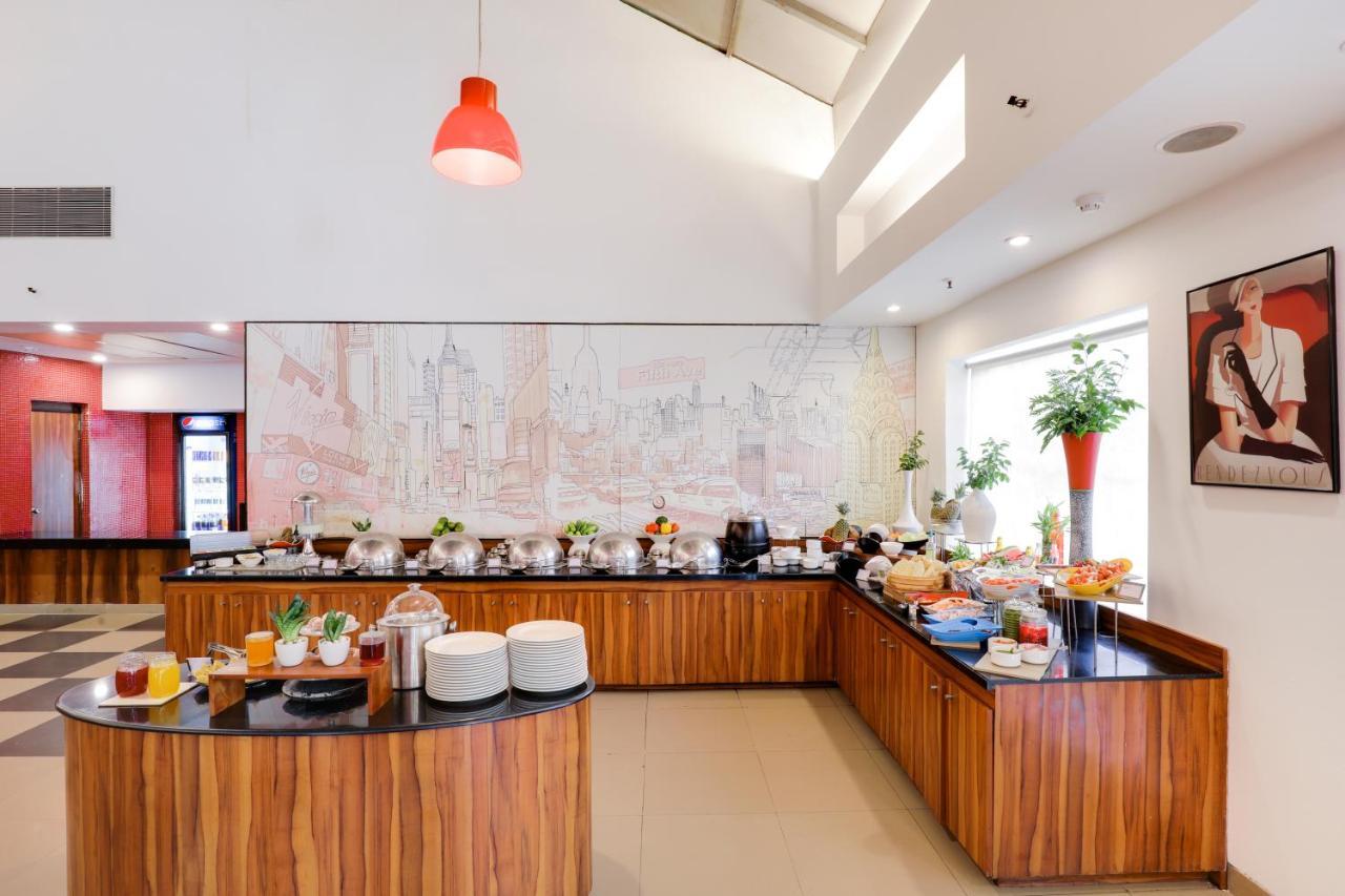 Red Fox By Lemon Tree Hotels, East Delhi Exterior foto