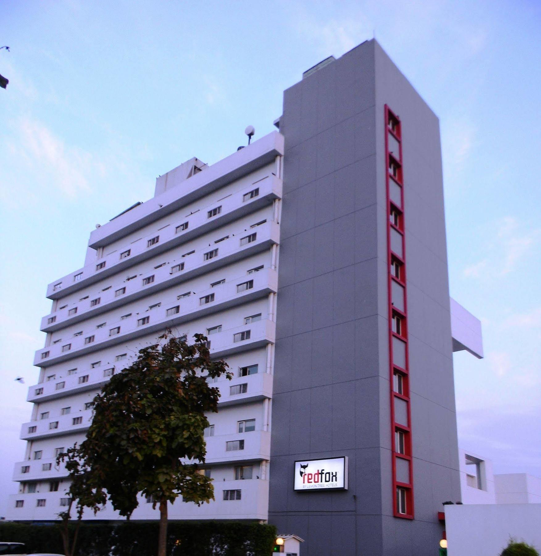 Red Fox By Lemon Tree Hotels, East Delhi Exterior foto