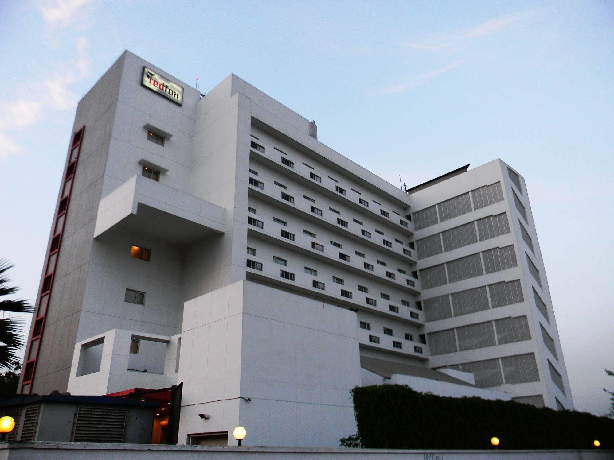 Red Fox By Lemon Tree Hotels, East Delhi Exterior foto