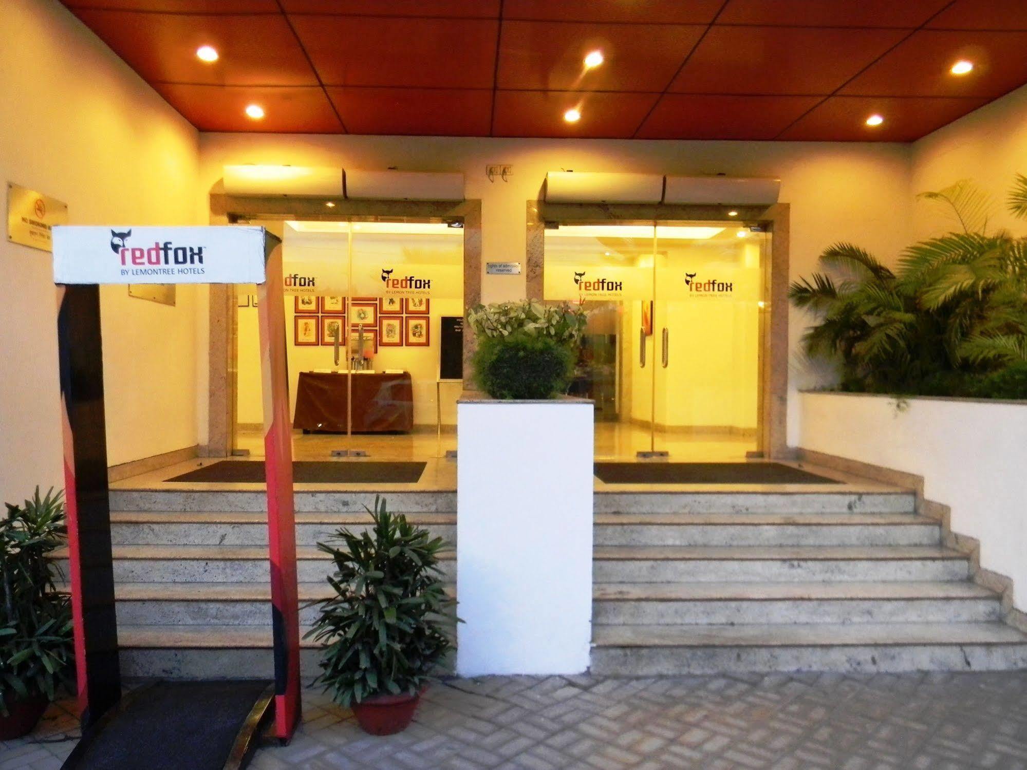 Red Fox By Lemon Tree Hotels, East Delhi Exterior foto